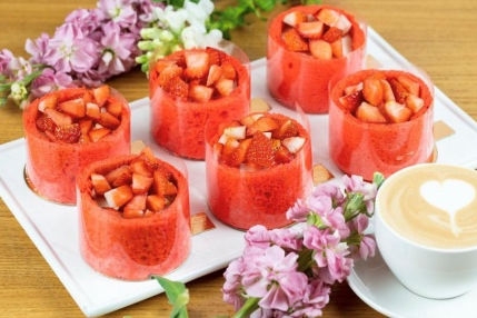 Фрейзе руж Пирожное с клубникой 