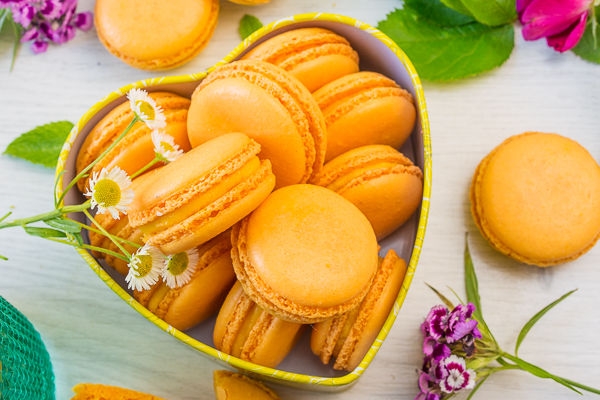 Макаронсы манго