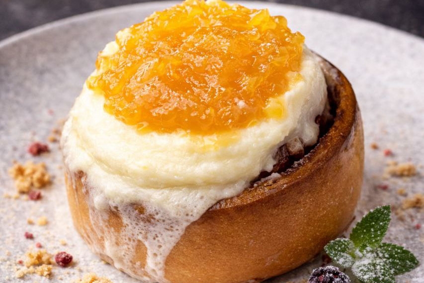 Булочка с корицей Тэобон абрикос